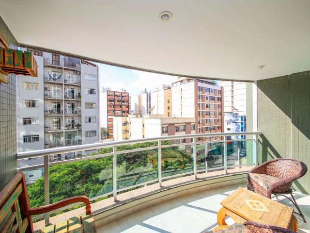 Apartamento para Venda em Juiz de Fora/MG Centro 4 Quartos