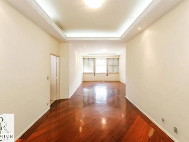 Apartamento para Venda em Juiz de Fora/MG Centro 5 Quartos