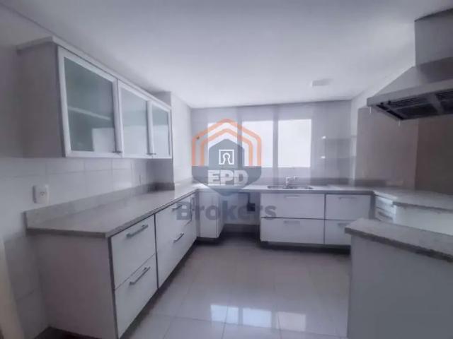 Apartamento para Venda em Jundiaí/SP Centro 4 Quartos
