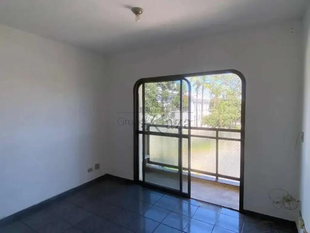 Apartamento para Venda em Jacareí/SP Centro 3 Quartos
