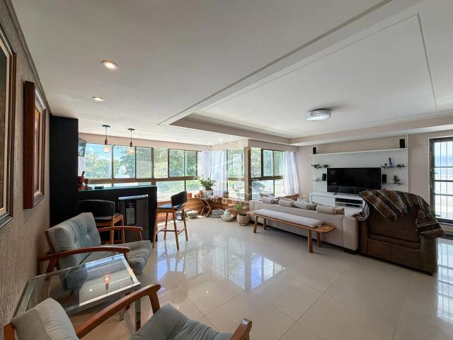Apartamento para Venda em Jaboatão dos Guararapes/PE Candeias 3 Quartos