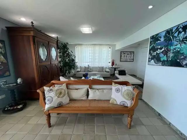 Apartamento para Venda em Jaboatão dos Guararapes/PE Piedade 4 Quartos
