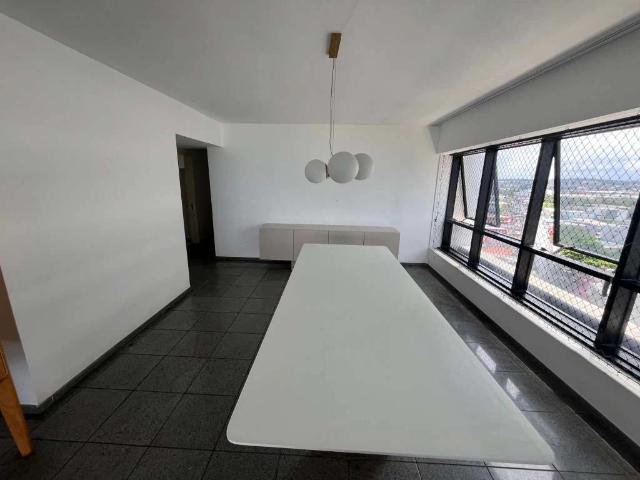 Apartamento para Venda em Jaboatão dos Guararapes/PE Piedade 4 Quartos