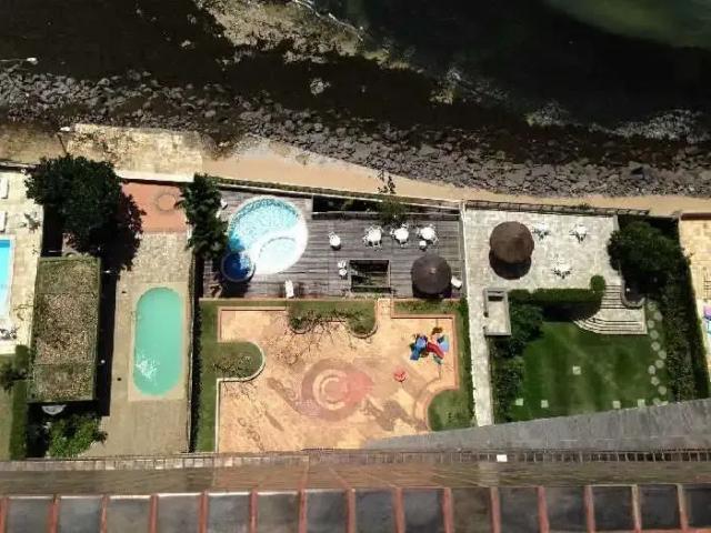 Apartamento para Venda em Jaboatão dos Guararapes/PE Piedade 6 Quartos