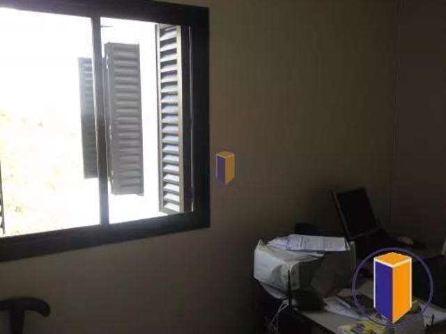 Apartamento para venda em Jardim Emilia de 190.00m² com 4 Quartos, 2 Suites e 3 Garagens