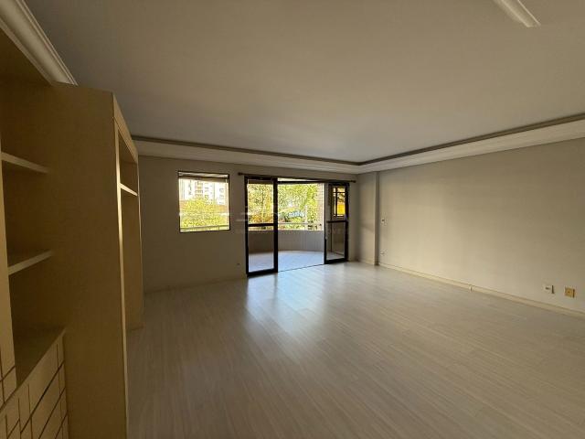 Apartamento para Venda em Joinville/SC Atiradores 3 Quartos