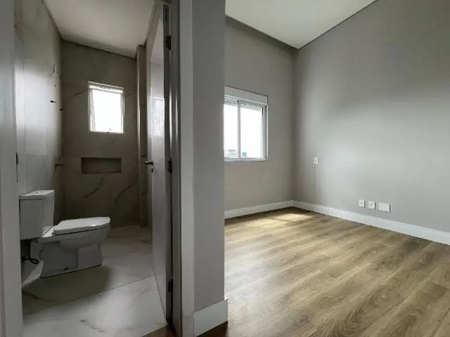 Apartamento para Venda em Joinville/SC Atiradores 4 Quartos