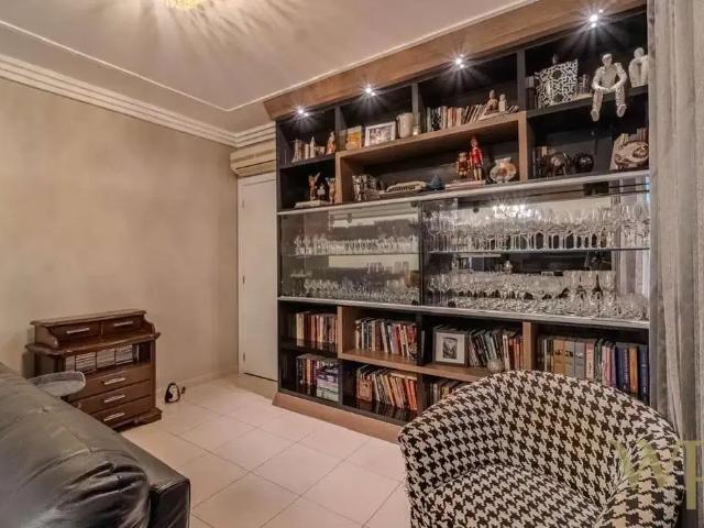 Apartamento para Venda em Joinville/SC Atiradores 4 Quartos