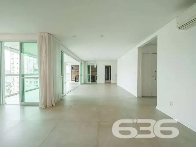 Apartamento para Venda em Joinville/SC Centro 4 Quartos