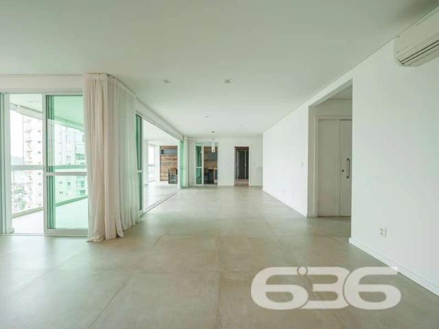 Apartamento para Venda em Joinville/SC Centro 4 Quartos
