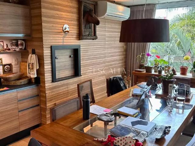 Apartamento para Venda em Joinville/SC Centro 4 Quartos