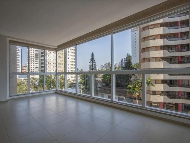Apartamento para Venda em Joinville/SC Centro 5 Quartos