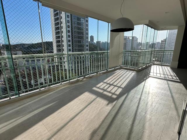Apartamento para Venda em Joinville/SC Centro 3 Quartos