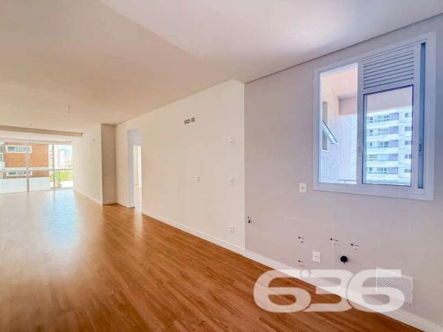 Apartamento para Venda em Joinville/SC Saguaçu 3 Quartos