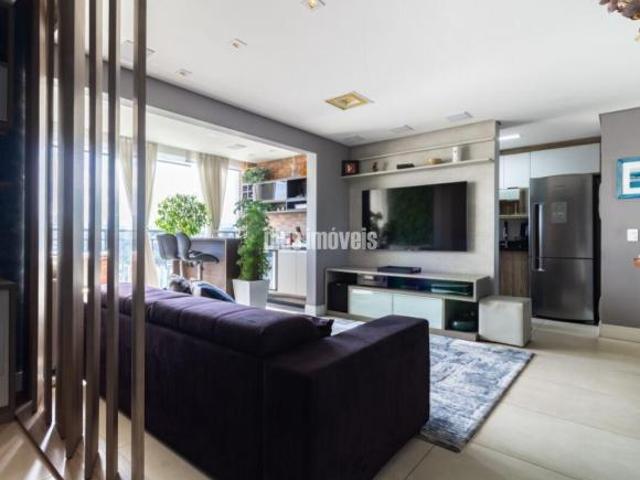 Apartamento para venda em Lapa com 2 quartos, sendo 1 suíte, 76m²