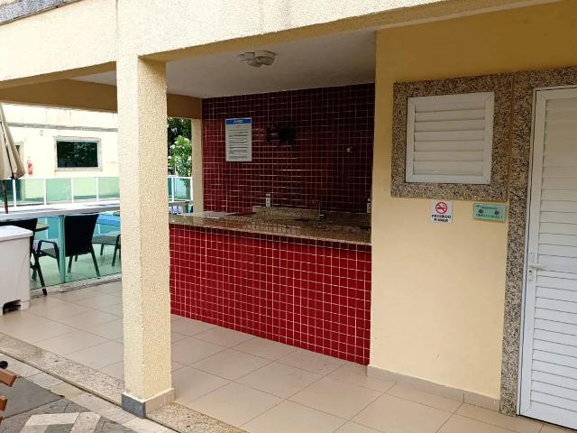 Apartamento para Venda em Lauro de Freitas/BA Buraquinho 2 Quartos