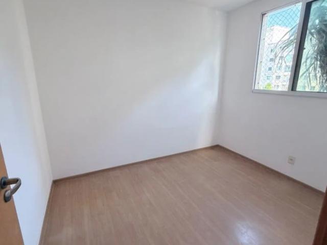 Apartamento para Venda em Lauro de Freitas/BA Buraquinho 2 Quartos