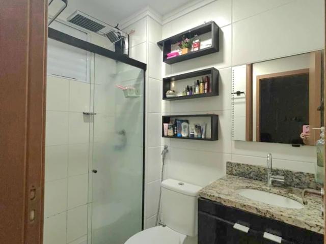 Apartamento para Venda em Lauro de Freitas/BA Buraquinho 2 Quartos