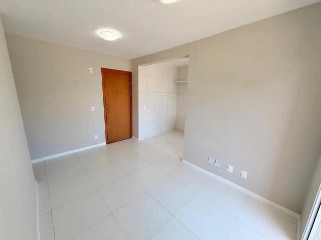 Apartamento para Venda em Lauro de Freitas/BA Buraquinho 2 Quartos