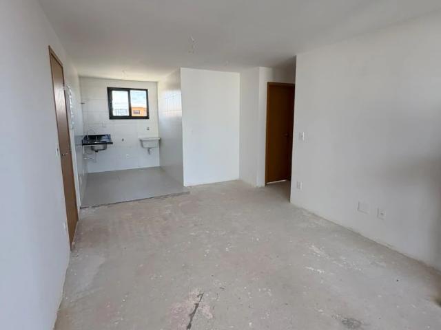Apartamento para Venda em Lauro de Freitas/BA Buraquinho 2 Quartos