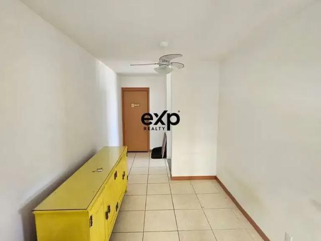 Apartamento para Venda em Lauro de Freitas/BA Buraquinho 2 Quartos
