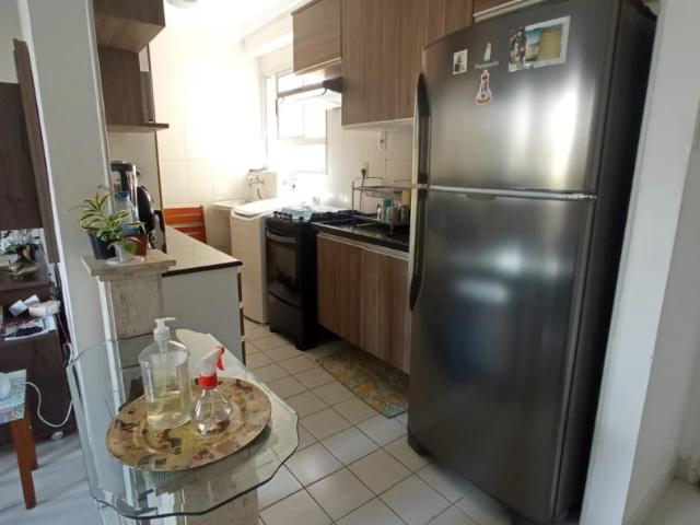 Apartamento para Venda em Lauro de Freitas/BA Buraquinho 3 Quartos