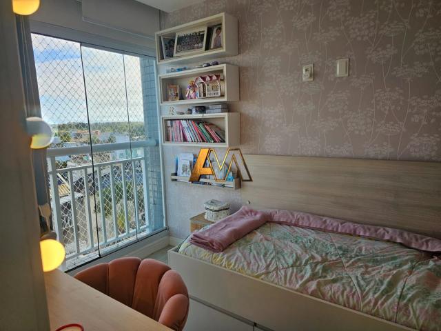 Apartamento para Venda em Lauro de Freitas/BA Buraquinho 3 Quartos