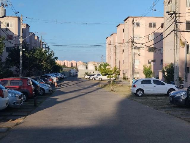 Apartamento para Venda em Lauro de Freitas/BA Caji 2 Quartos