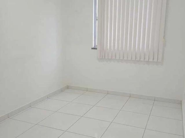 Apartamento para Venda em Lauro de Freitas/BA Caji 3 Quartos