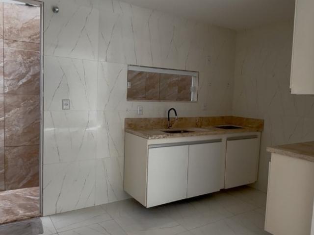 Apartamento para Venda em Lauro de Freitas/BA Centro 3 Quartos