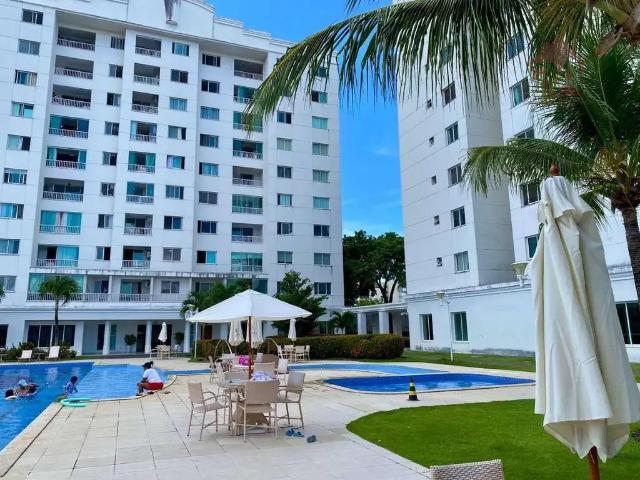 Apartamento para Venda em Lauro de Freitas/BA Centro 3 Quartos