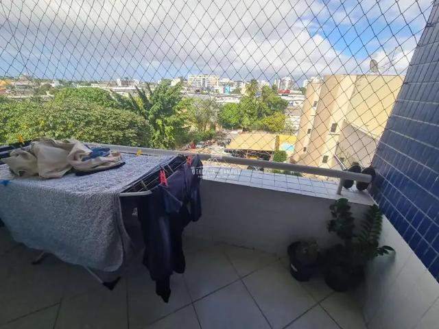 Apartamento para Venda em Lauro de Freitas/BA Centro 3 Quartos