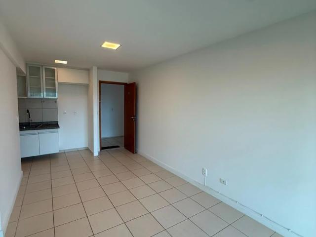 Apartamento para Venda em Lauro de Freitas/BA Centro 2 Quartos