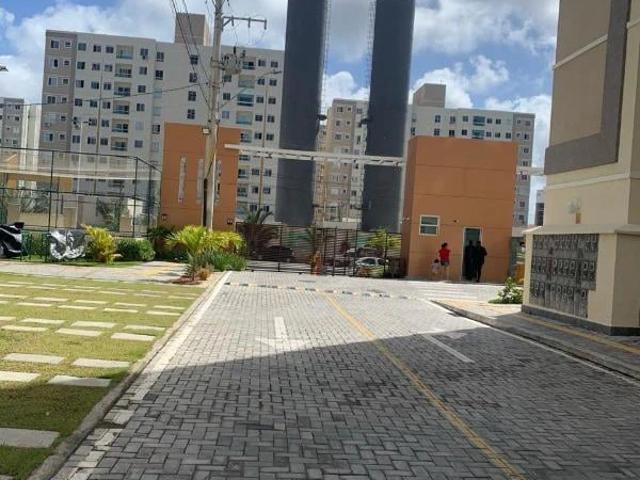 Apartamento para Venda em Lauro de Freitas/BA Centro 2 Quartos