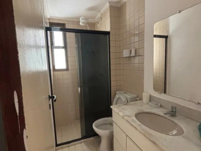 Apartamento para Venda em Lauro de Freitas/BA Centro 2 Quartos