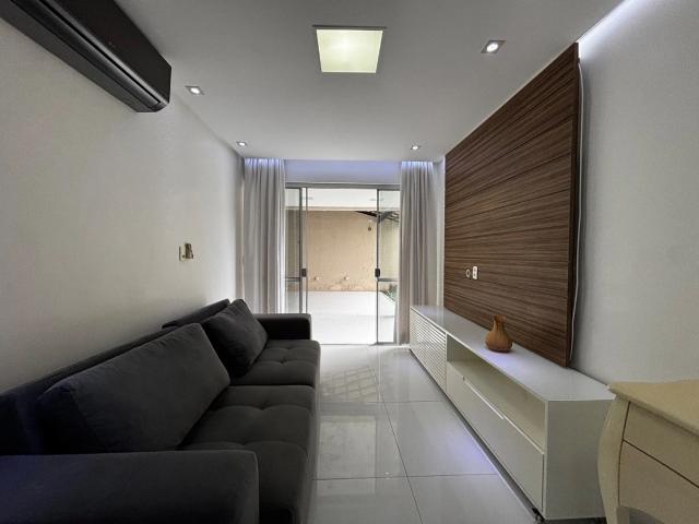 Apartamento para Venda em Lauro de Freitas/BA Centro 2 Quartos