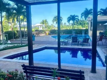 Apartamento para Venda em Lauro de Freitas/BA Centro 2 Quartos