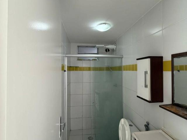 Apartamento para Venda em Lauro de Freitas/BA Itingá 3 Quartos