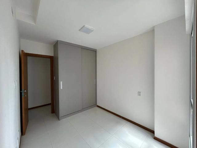 Apartamento para Venda em Lauro de Freitas/BA Jardim Aeroporto 3 Quartos
