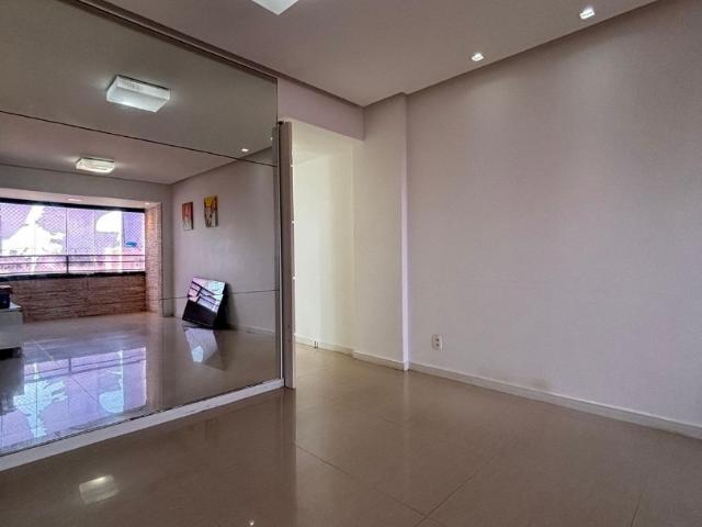 Apartamento para Venda em Lauro de Freitas/BA Jardim Aeroporto 3 Quartos
