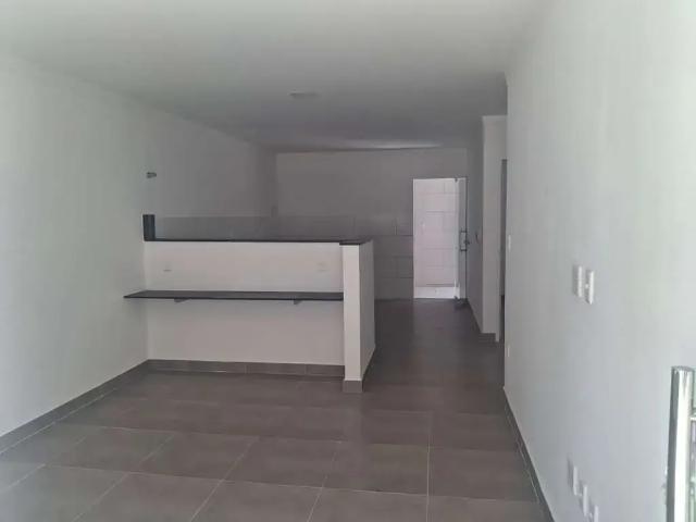 Apartamento para Venda em Lauro de Freitas/BA Parque Jockey Clube 2 Quartos