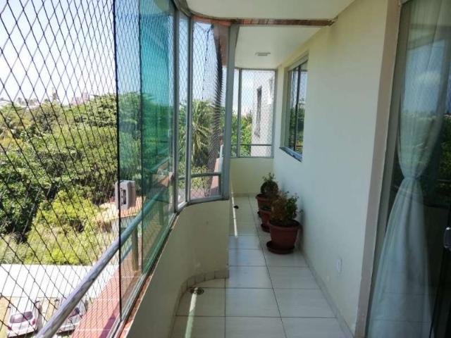 Apartamento para Venda em Lauro de Freitas/BA Pitangueiras 4 Quartos