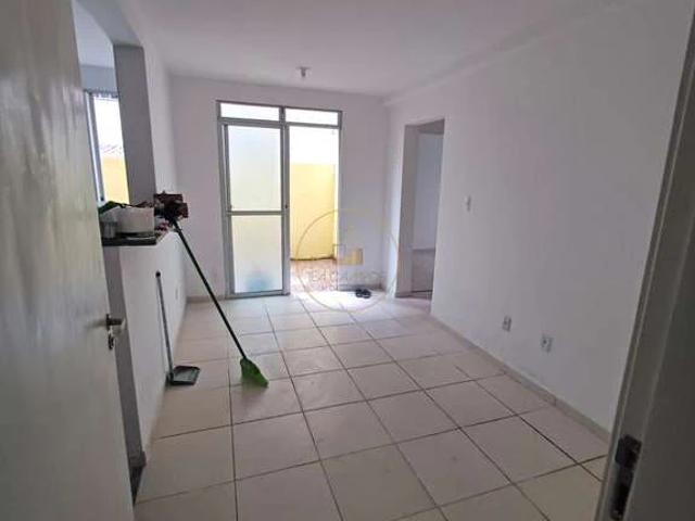 Apartamento para Venda em Lauro de Freitas/BA Quintas do Picuaia 2 Quartos