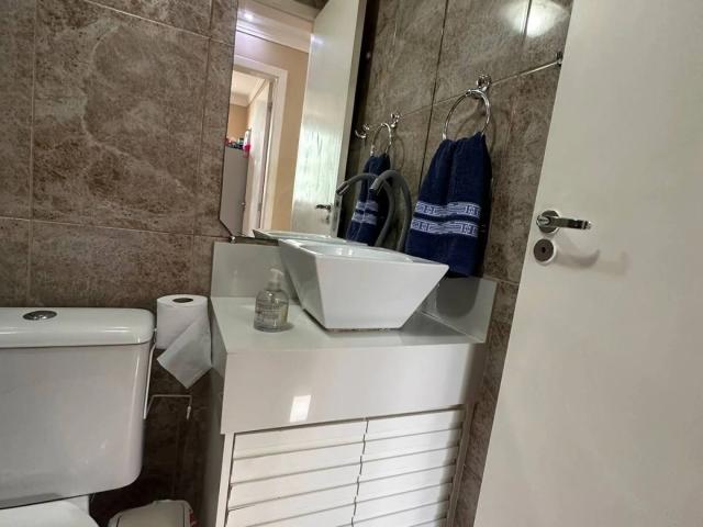 Apartamento para Venda em Lauro de Freitas/BA Recreio Ipitanga 2 Quartos