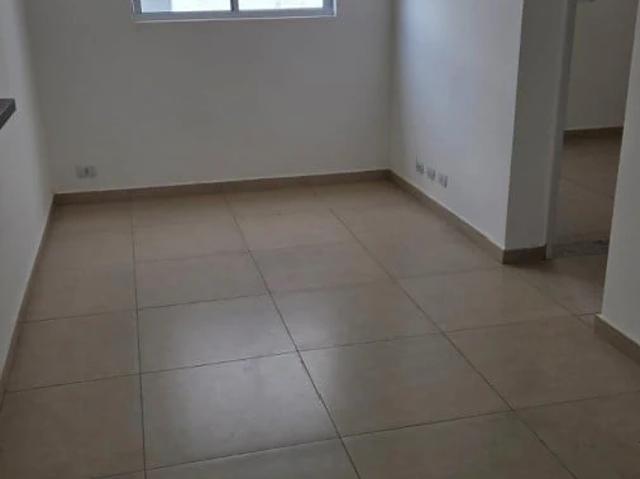 Apartamento para Venda em Londrina/PR Conjunto Habitacional Santiago II 2 Quartos