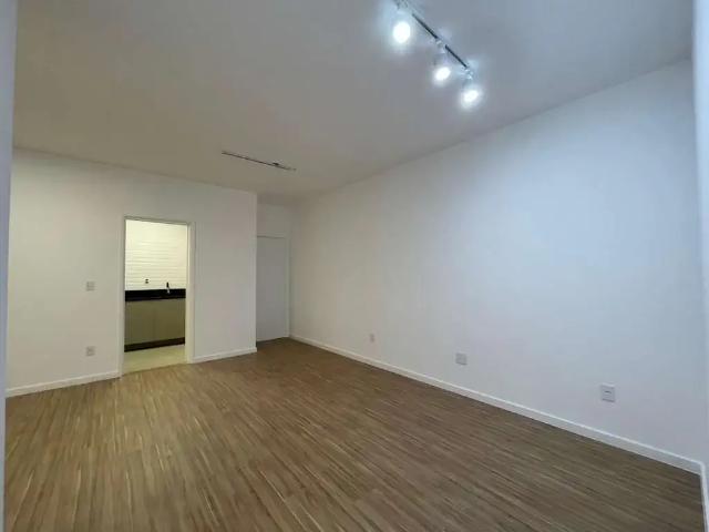 Apartamento para Venda em Londrina/PR Centro 3 Quartos