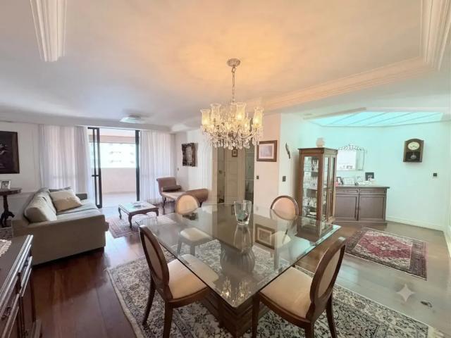 Apartamento para Venda em Londrina/PR Centro 3 Quartos