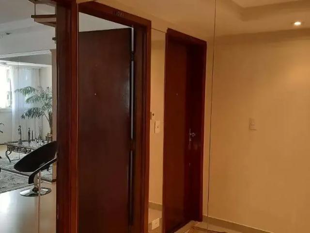 Apartamento para Venda em Londrina/PR Centro 4 Quartos