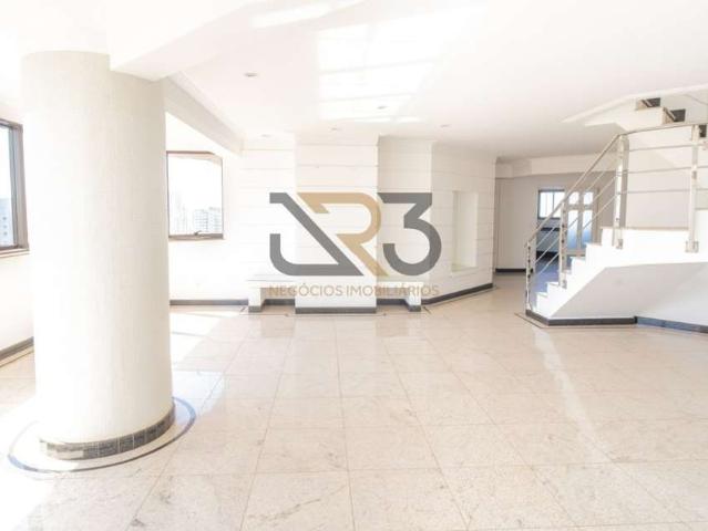 Apartamento para Venda em Londrina/PR Centro 5 Quartos