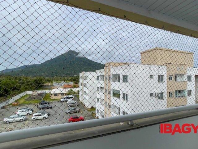 Apartamento para Venda em Palhoça/SC Aririú da Formiga 2 Quartos